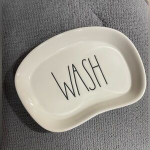 Rae Dunn soap holder